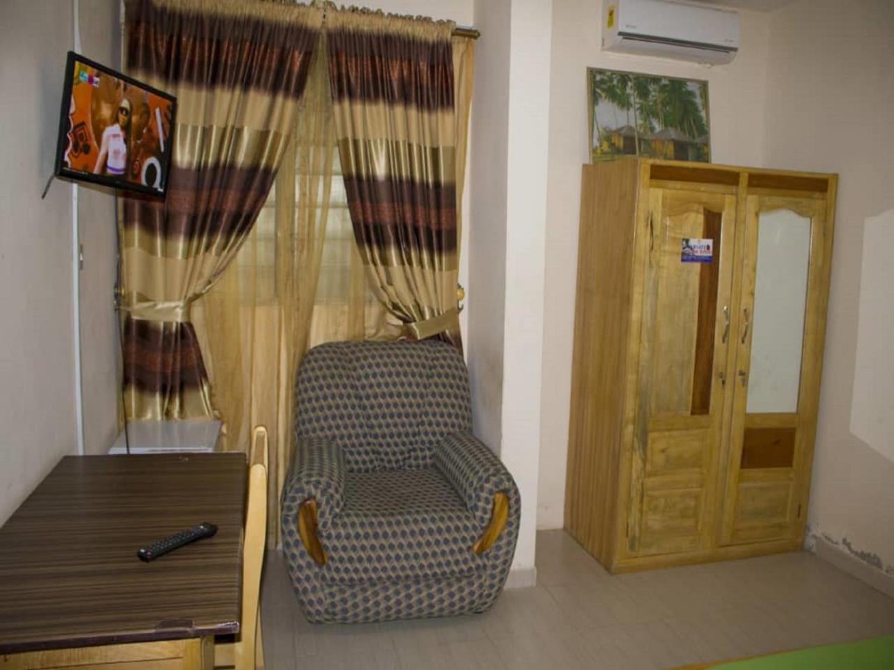 Elizz Guest House Janman المظهر الخارجي الصورة
